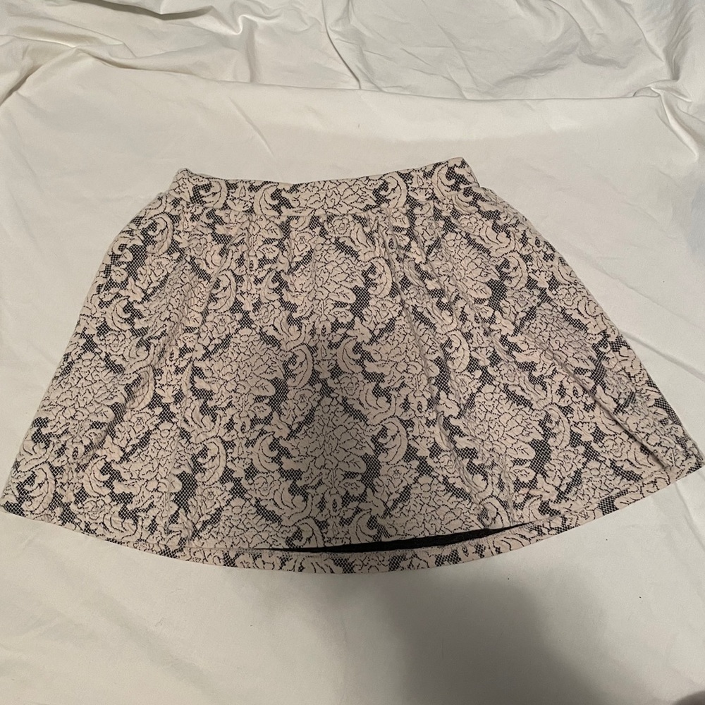 Floral mini skirt